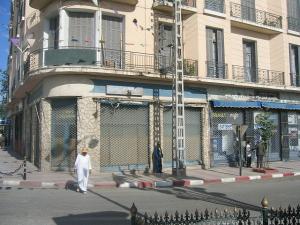 Sidi-Bel-Abbes - Centre Ville - Ave Loubet - Disquaire Tari & Cycle Botella