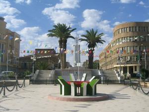 Sidi-Bel-Abbes - Centre Ville - Place du Monument aux Morts vers rue Prudon