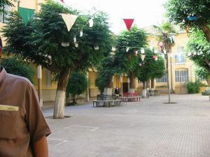 Sidi-Bel-Abbes - Centre Ville - Cour Collège de Jeunes Filles