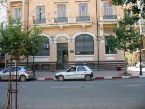 Sidi-Bel-Abbes - Centre Ville - Banque coin Rue Prudon et des Pyramides