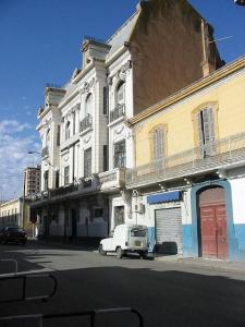 Sidi-Bel-Abbes - Centre Ville - Rue de Strasbourg & au fond l'entrée de l'Ecole Paul Bert