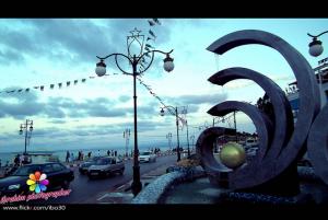 Boulevard Longeant la Plage de Annaba