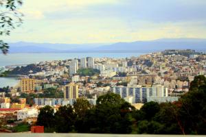 Une Ville, une Promenade, un Souvenir