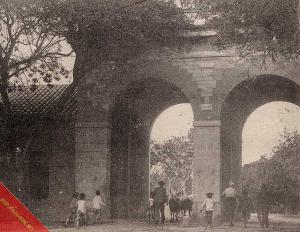 Bône porte des Caroubiers