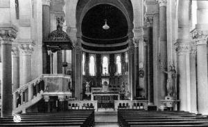 Bône Cathédrale intérieur