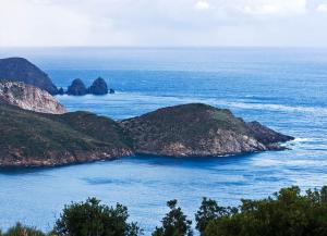 LES DEUX FRERES (GRANDE PLAGE DE ANNABA)