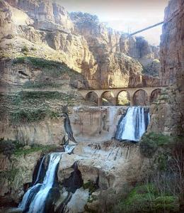 CASCADES DU RHUMEL.CONSTANTINE