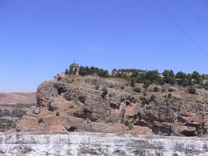 Bâtisse au Sommet d'une falaise à Constantine