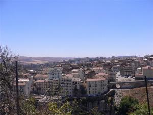 Constantine, la ville suspendue