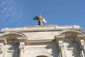 Constantine Monument aux Mort (Vestige Romain)