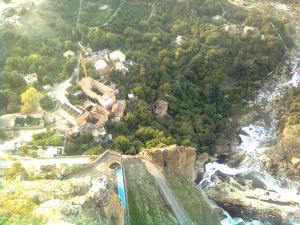 Vue Pongeante sur une Ancienne Construction