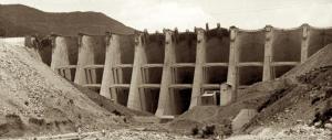 Achèvement du barrage des Beni Bahdel en 1941