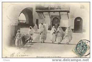 Des Mauresques se rendant au marabout Boudjamline à  son époque (Période Coloniale)