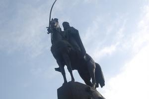 Statue de l’Émir Abdelkader à Mascara