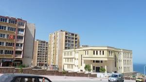 Immeubles près des côtes de Mostaganem