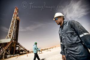 Ouvriers d'une station de pétrole à Ouargla