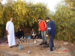 Thé traditionnel du Sahara à Ouergla