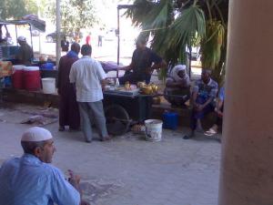 VENDEURS DE THE A OURGLA