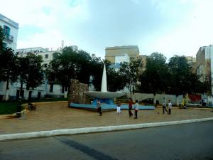 Stèle au Centre ville d'Oran