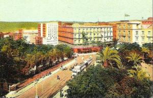 Oran - Place d'Armes et l'Hôtel Continental