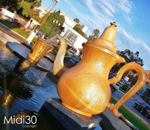 Le Thé est servi à  Oran