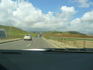 Sur la route entre Alger et Oran