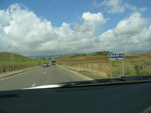 Sur la route entre Alger et Oran