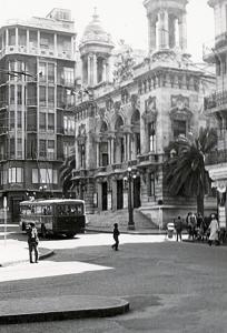 Oran Place du Mal Foch et l'Opéra (1963)