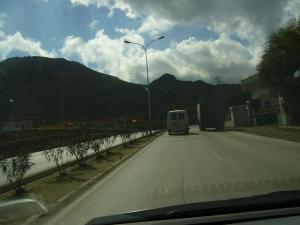 Sur la route entre Alger et Oran