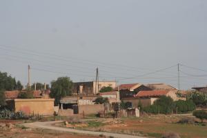 Village bordant l'Autoroute Est Ouest d'Oran