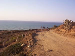 Sentier longeant la Côte (Oran)