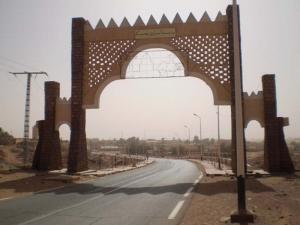 L'entrée de la ville - Illizi