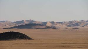 vue d'un  ERG près de la route nationale N°3 (illizi)
