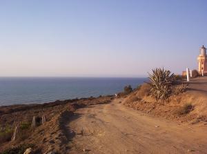 Sentier longeant la Côte (Oran)