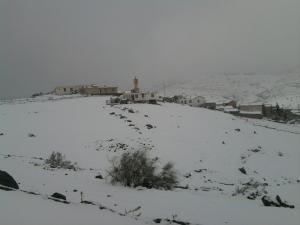Le village vu de Belloutet Edraâ (Bordj Bou Arrerij)