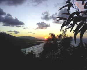 Coucher de Soleil sur la région de Takdempt à Boumerdes