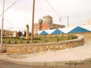 La Grande Mosquée de la Commune de Ouzera en Phase de Construction