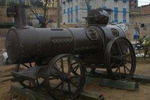 Ancienne Pièce d'Artillerie devant le Musée de Médéa