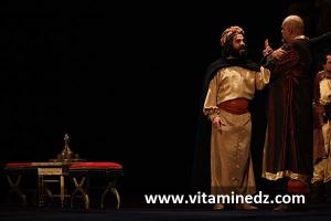 Assia Ifrikiya, Pièce de théâtre de Timothy Roux produite par le théatre National Algérien.