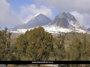 Montagnes El Ouencheris à Tissemssilt