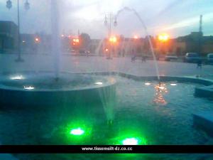 Jet d'Eau à la Mosquée Abou bakr Essidik au centre ville de Tissemssilt
