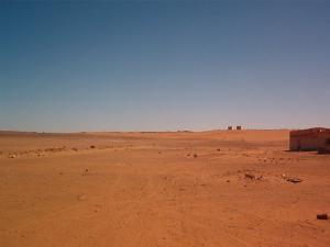 Près du Camp de réfugiés de Dejla (Wilaya de Tindouf)
