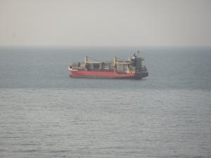 Navire de marchandises près des Côtes d'Alger