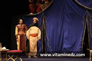 Assia Ifrikiya, Pièce de théâtre de Timothy Roux produite par le théatre National Algérien.