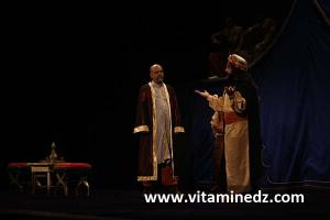 Assia Ifrikiya, Pièce de théâtre de Timothy Roux produite par le théatre National Algérien.