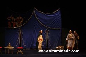 Assia Ifrikiya, Pièce de théâtre de Timothy Roux produite par le théatre National Algérien.