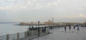 Alger au bord de l'eau, le soir