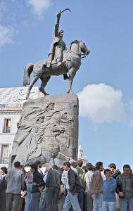 Statue de l'Emir Abdelkader à Alger