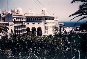Alger la Grande Poste en 1963