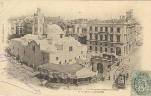Un Carrefour à Alger au Début du 20 ème Siècle